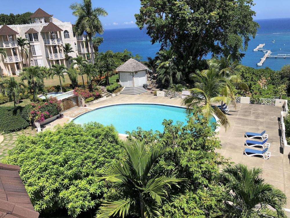 Skycastles Condominiums Ocho Rios Dış mekan fotoğraf