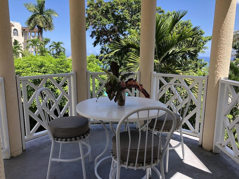 Skycastles Condominiums Ocho Rios Dış mekan fotoğraf