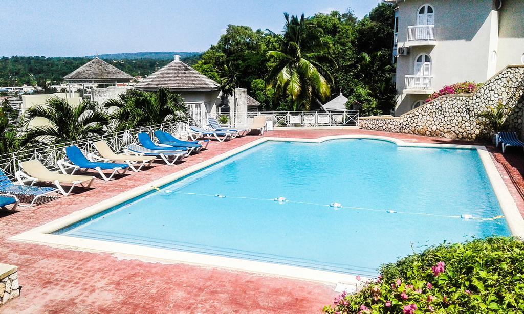 Skycastles Condominiums Ocho Rios Dış mekan fotoğraf