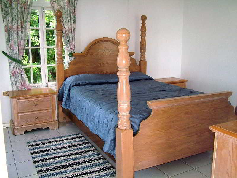 Skycastles Condominiums Ocho Rios Oda fotoğraf
